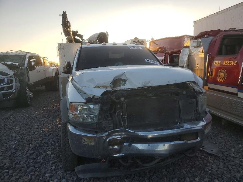 98133535 :رقم المزاد ، 3C7WRNBL1DG595272 vin ، 2013 Ram 5500 مزاد بيع
