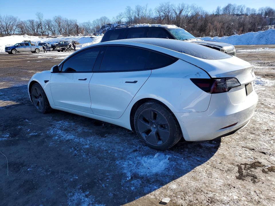 72702645 :رقم المزاد ، 5YJ3E1EB0NF337145 vin ، 2022 Tesla Model 3 مزاد بيع