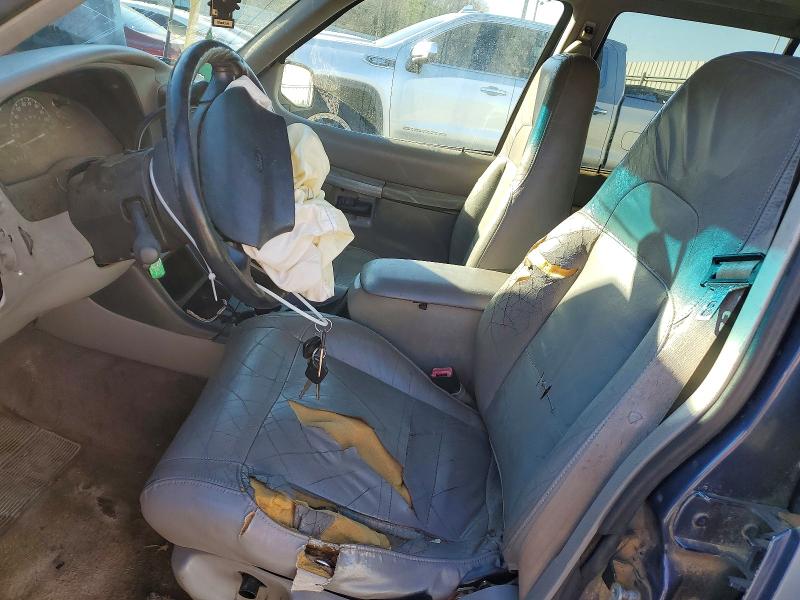 98401725 :رقم المزاد ، 1FMZU63E5YZA24674 vin ، 2000 Ford Explorer مزاد بيع