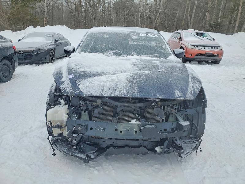 72357045 :رقم المزاد ، 3MZBN1U71JM220606 vin ، 2018 Mazda 3 مزاد بيع