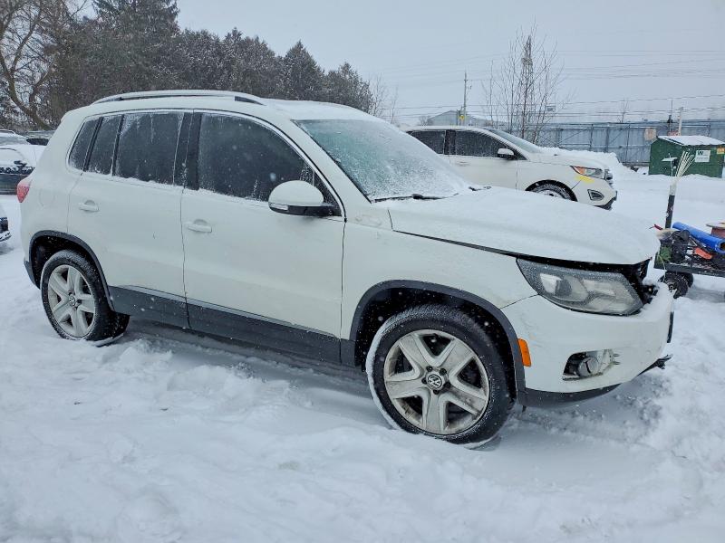 72514865 :رقم المزاد ، WVGJV7AX6GW594493 vin ، 2016 Volkswagen Tiguan مزاد بيع
