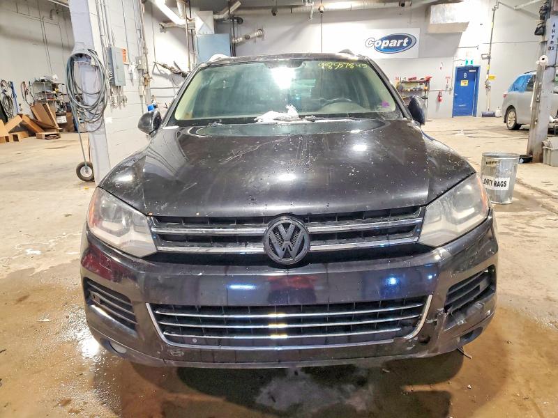 98557845 :رقم المزاد ، WVGEP9BP5DD010713 vin ، 2013 Volkswagen Touareg V6 مزاد بيع