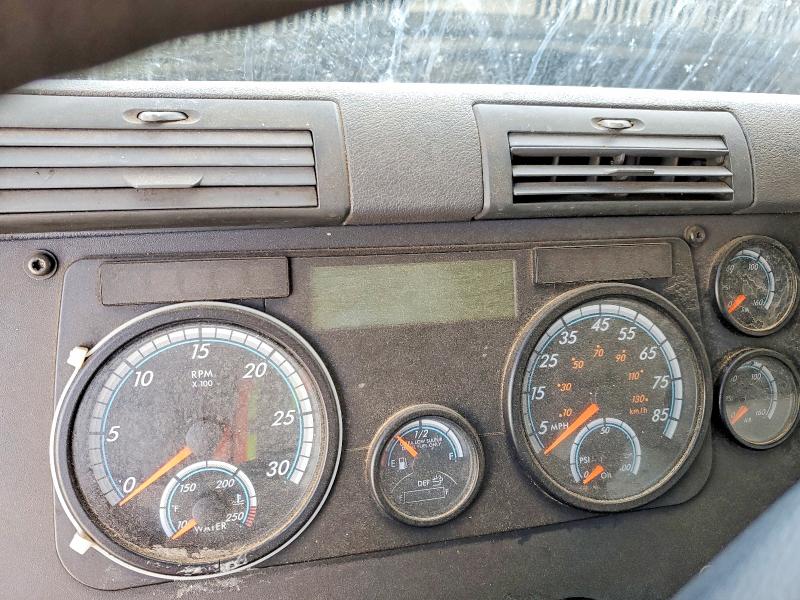 Продажа на аукционе авто 2016 Freigliner Cascadia 113, vin: 3AKJGLDV2GSGS7492, номер лота: 74097625