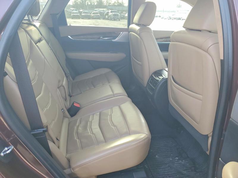 99613795 :رقم المزاد ، 1GYKNFRS7NZ118707 vin ، 2022 Cadillac Xt5 Platin مزاد بيع