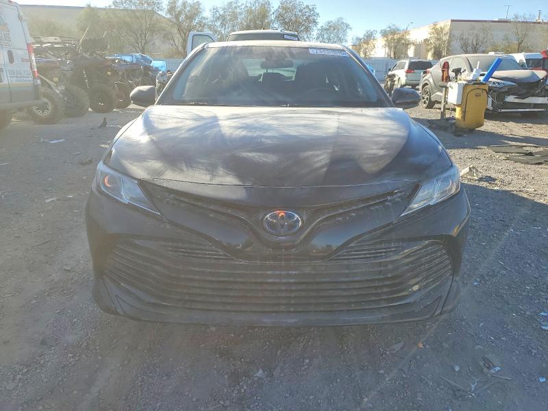Продажа на аукционе авто 2018 Toyota Camry, vin: 4T1B31HK2JU004603, номер лота: 73433015