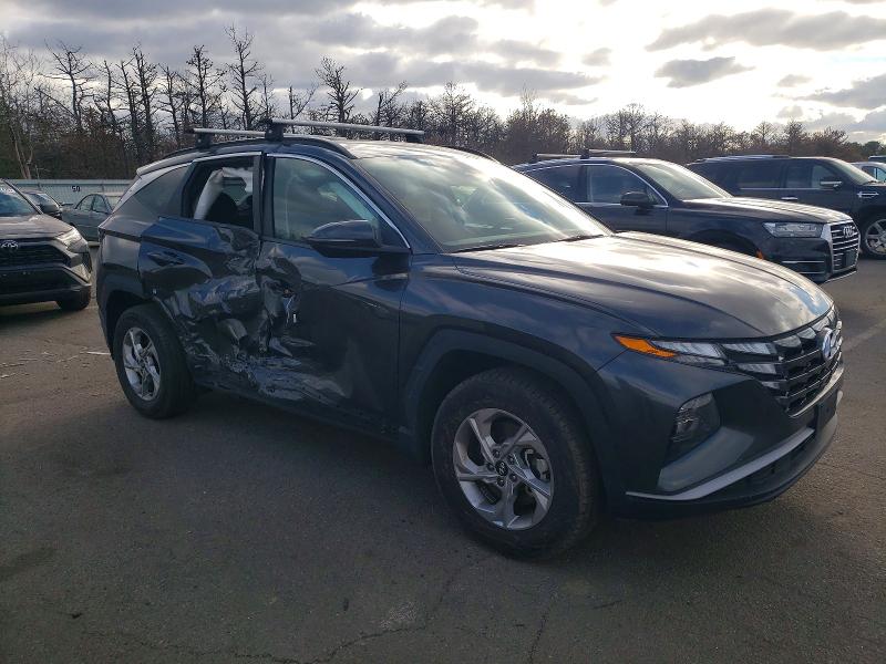 97880965 :رقم المزاد ، 5NMJBCAE9NH057928 vin ، 2022 Hyundai Tucson مزاد بيع