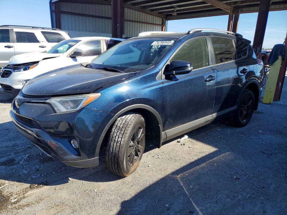 2018 Toyota Rav4 მანქანა იყიდება აუქციონზე, vin: JTMRFREV4JJ727023, აუქციონის ნომერი: 74796945