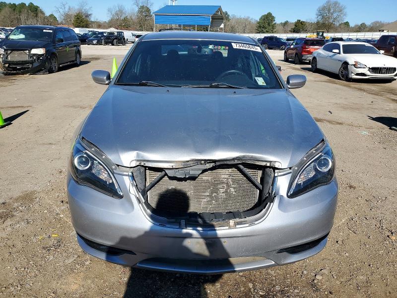 73465845 :رقم المزاد ، 1C3CCBBB2DN510216 vin ، 2013 Chrysler 200 مزاد بيع