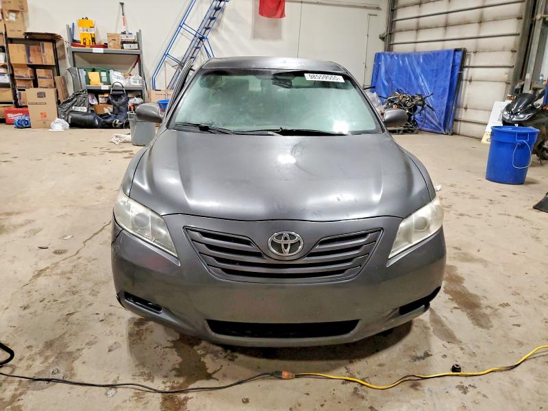 98559555 :رقم المزاد ، 4T1BE46K17U670469 vin ، 2007 Toyota Camry مزاد بيع