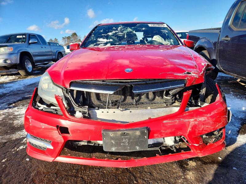 2012 Mercedes-benz C მანქანა იყიდება აუქციონზე, vin: WDDGF8BB7CR209137, აუქციონის ნომერი: 73978075