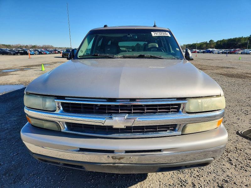 74732555 :رقم المزاد ، 3GNEC16Z44G118912 vin ، 2004 Chevrolet Suburban مزاد بيع