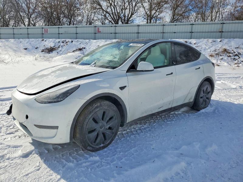 74109375 :رقم المزاد ، 7SAYGDED5RF103322 vin ، 2024 Tesla Model Y مزاد بيع