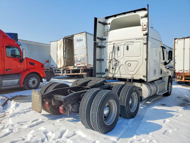 Продаж на аукціоні авто 2018 Freigliner Cascadia 125, vin: 1FUJGLDV4JLKC7087, номер лоту: 74019945