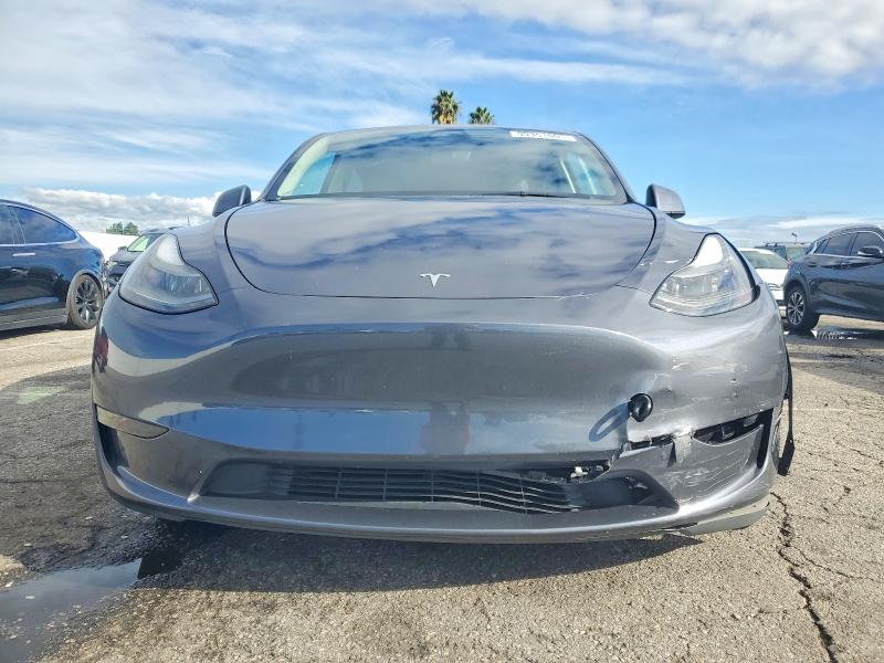99351005 :رقم المزاد ، 7SAYGDEF9PF965375 vin ، 2023 Tesla Model Y مزاد بيع
