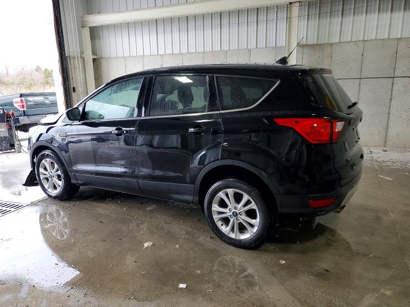 72894635 :رقم المزاد ، 1FMCU9GD2KUB38435 vin ، 2019 Ford Escape Se مزاد بيع