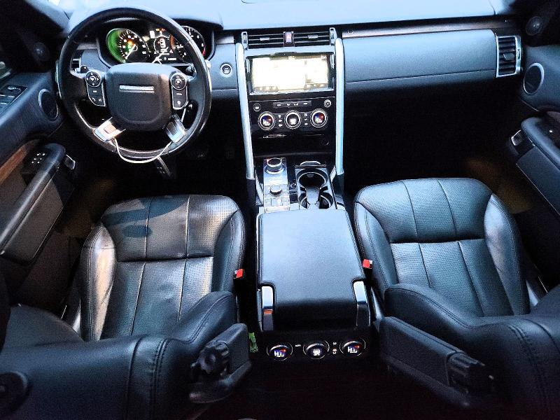 74131025 :رقم المزاد ، SALRRBBKXHA031097 vin ، 2017 Land Rover Discovery مزاد بيع