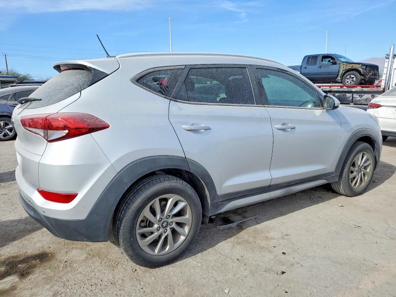 2017 Hyundai Tucson მანქანა იყიდება აუქციონზე, vin: KM8J33A4XHU564902, აუქციონის ნომერი: 75073225
