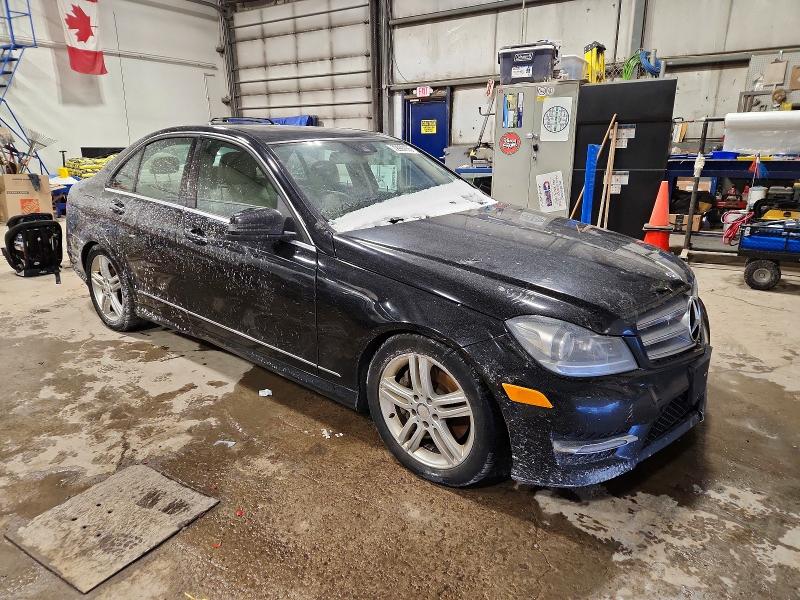 Продаж на аукціоні авто 2013 Mercedes-benz C, vin: WDDGF8AB9DA825374, номер лоту: 72997935