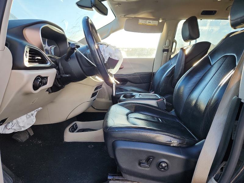 97680925 :رقم المزاد ، 2C4RC1EG2HR634633 vin ، 2017 Chrysler Pacifica مزاد بيع