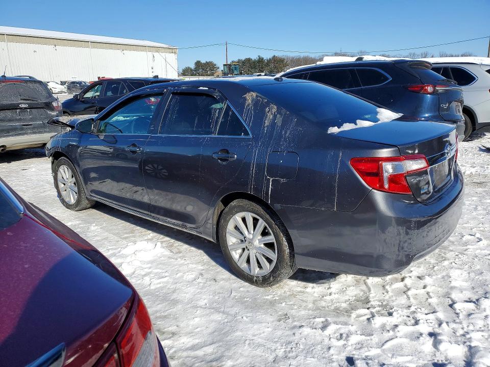 74728405 :رقم المزاد ، 4T1BD1FK6DU088493 vin ، 2013 Toyota Camry مزاد بيع