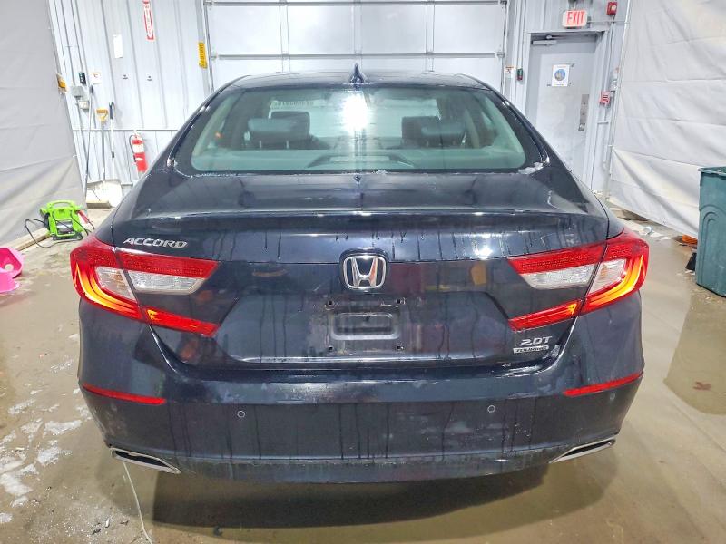 Продажа на аукционе авто 2018 Honda Accord, vin: 1HGCV2F96JA008911, номер лота: 73663975