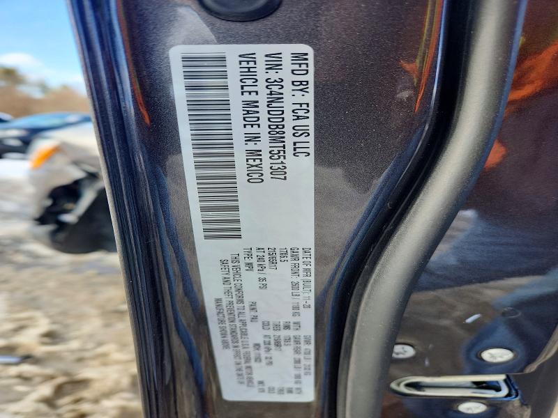 73549565 :رقم المزاد ، 3C4NJDDB8MT551307 vin ، 2021 Jeep Compass مزاد بيع