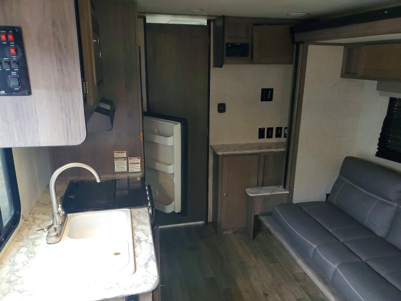 72246385 :رقم المزاد ، 1NL1G2227N7060800 vin ، 2022 Gulfstream Trailer مزاد بيع