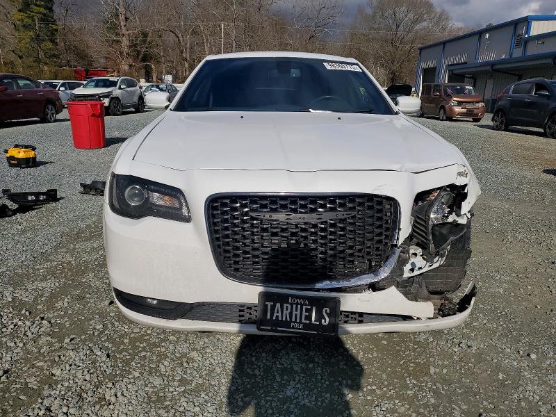 Продажа на аукционе авто 2019 Chrysler 300, vin: 2C3CCABG5KH625971, номер лота: 98360775