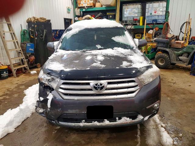 98537395 :رقم المزاد ، 5TDBK3EH3BS043539 vin ، 2011 Toyota Highlander مزاد بيع