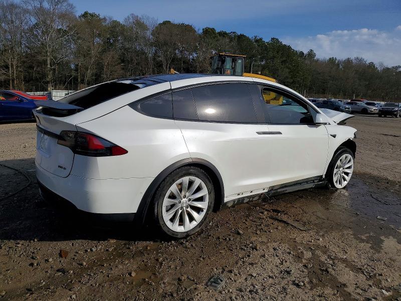 Продажа на аукционе авто 2017 Tesla Model X, vin: 5YJXCBE27HF079479, номер лота: 73977725