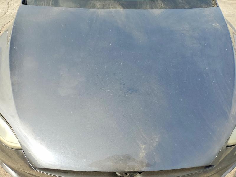 74479485 :رقم المزاد ، 5YJXCAE22GF002303 vin ، 2016 Tesla Model X مزاد بيع