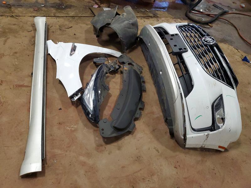 72672735 :رقم المزاد ، 5GAEVAKW9NJ107372 vin ، 2022 Buick Enclave مزاد بيع