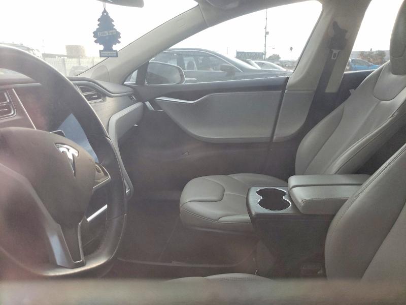 73864185 :رقم المزاد ، 5YJSA1H12EFP63896 vin ، 2014 Tesla Model S مزاد بيع