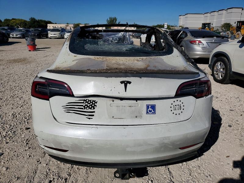 Продажа на аукционе авто 2018 Tesla Model 3, vin: 5YJ3E1EA1JF050348, номер лота: 98538295