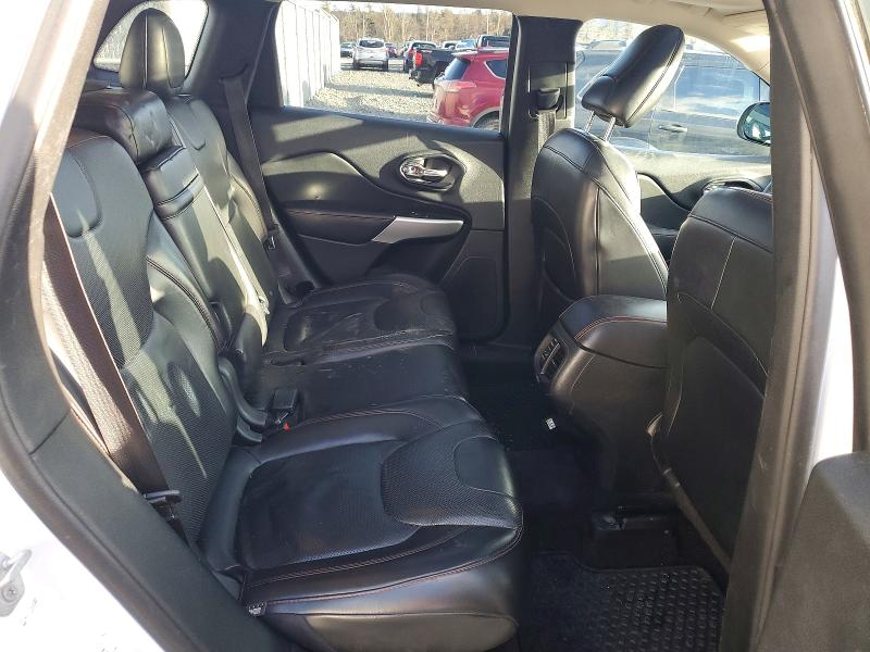 72352205 :رقم المزاد ، 1C4PJMBXXJD517474 vin ، 2018 Jeep Cherokee مزاد بيع
