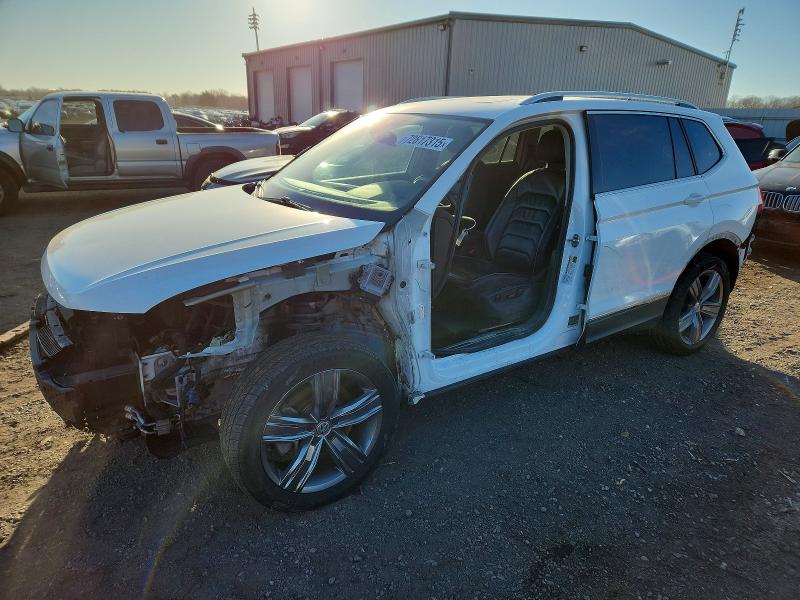 72617315 :رقم المزاد ، 3VV4B7AX3KM045497 vin ، 2019 Volkswagen Tiguan مزاد بيع