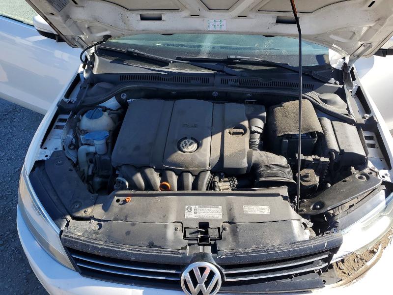 72939555 :رقم المزاد ، 3VWDP7AJ3DM429856 vin ، 2013 Volkswagen Jetta مزاد بيع