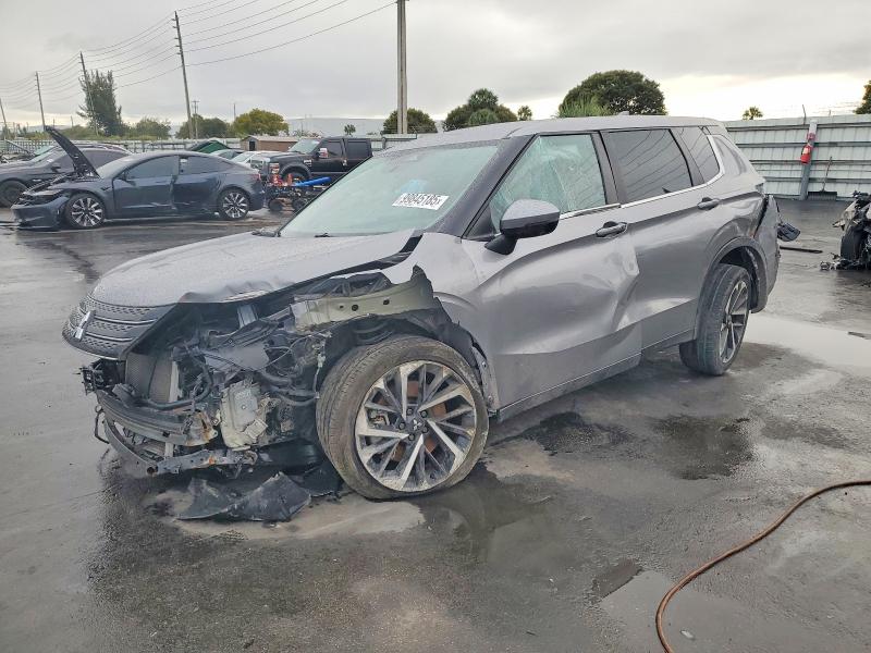 Продаж на аукціоні авто 2022 Mitsubishi Outlander, vin: JA4J3UA84NZ024158, номер лоту: 99845185