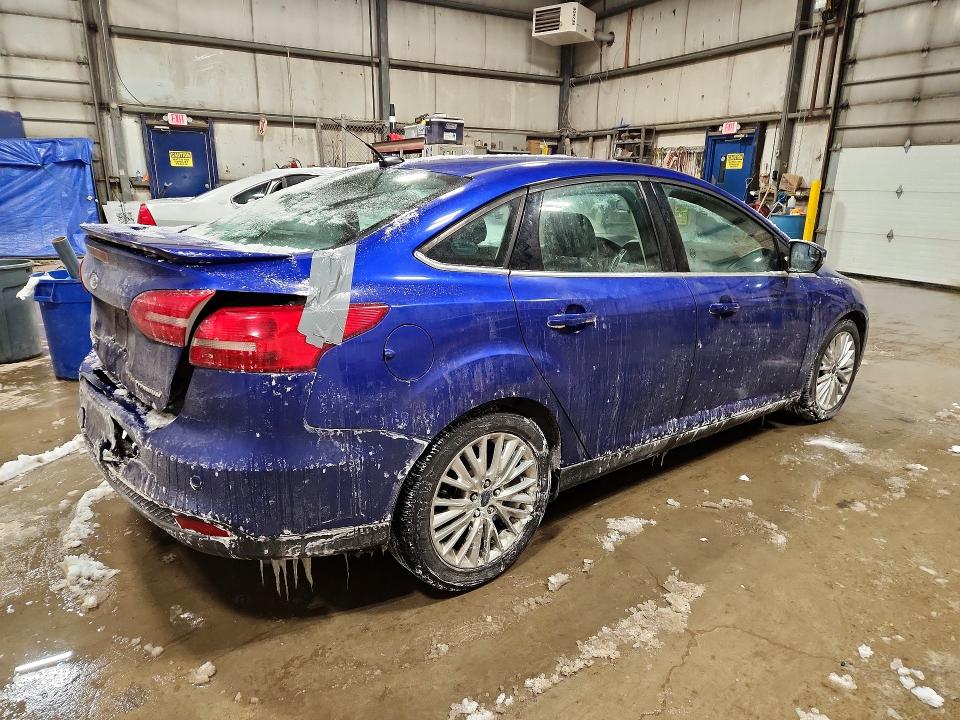 74442705 :رقم المزاد ، 1FADP3J29FL371685 vin ، 2015 Ford Focus مزاد بيع