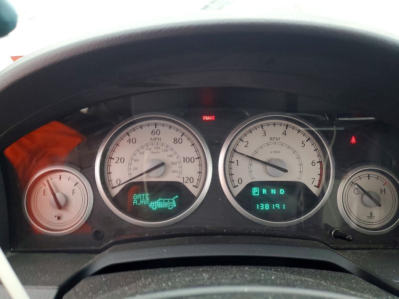 74471035 :رقم المزاد ، 2A4RR8D18AR381449 vin ، 2010 Chrysler Town & Country مزاد بيع