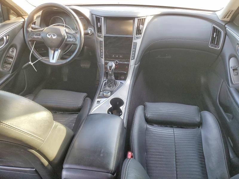 98574895 :رقم المزاد ، JN1EV7AP0JM360717 vin ، 2018 Infiniti Q50 Luxe مزاد بيع