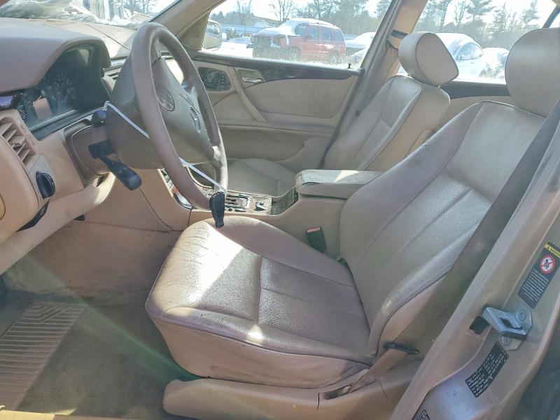 Auction sale of the 2000 Mercedes-benz E, vin: WDBJF65J1YB103059, lot number: 74820565