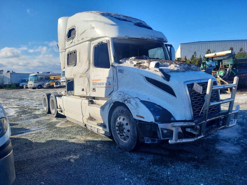 Продажа на аукционе авто 2023 Volvo Vn, vin: 4V4NC9EH4PN323016, номер лота: 96615645