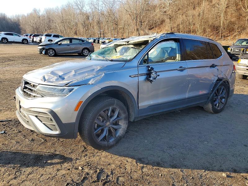 Продаж на аукціоні авто 2022 Volkswagen Tiguan, vin: 3VV2B7AX8NM122666, номер лоту: 72818385