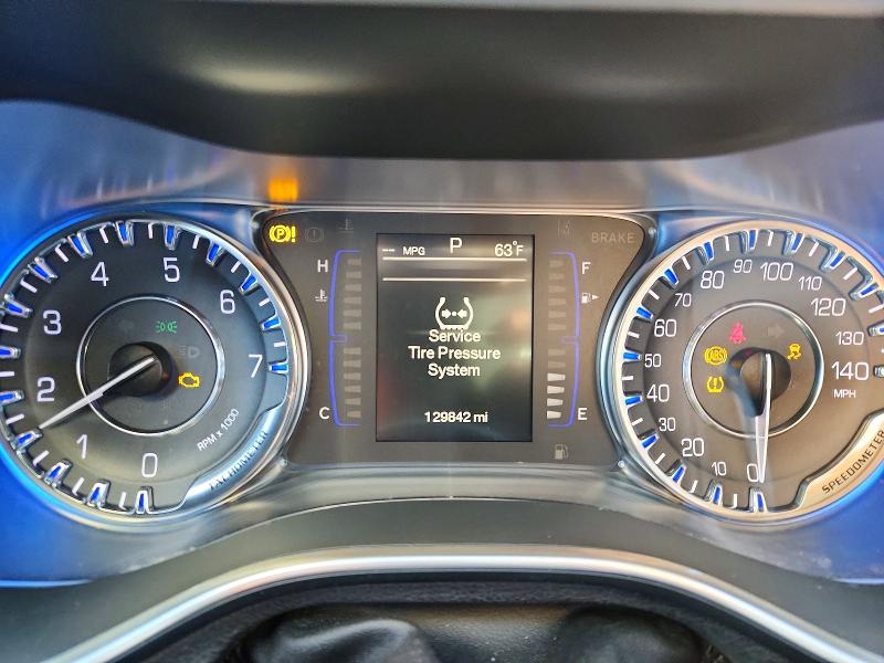 Продажа на аукционе авто 2015 Chrysler 200 Limite, vin: 1C3CCCAB4FN680099, номер лота: 73258665