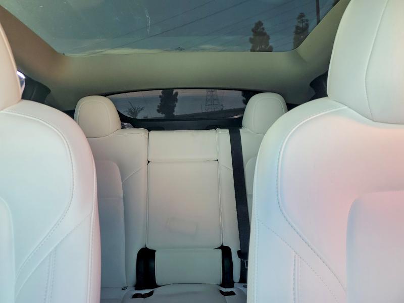 72423085 :رقم المزاد ، 7SAYGDEF4NF397419 vin ، 2022 Tesla Model Y مزاد بيع