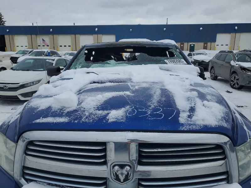 74982685 :رقم المزاد ، 1C6RR7GG8JS218337 vin ، 2018 Ram 1500 مزاد بيع