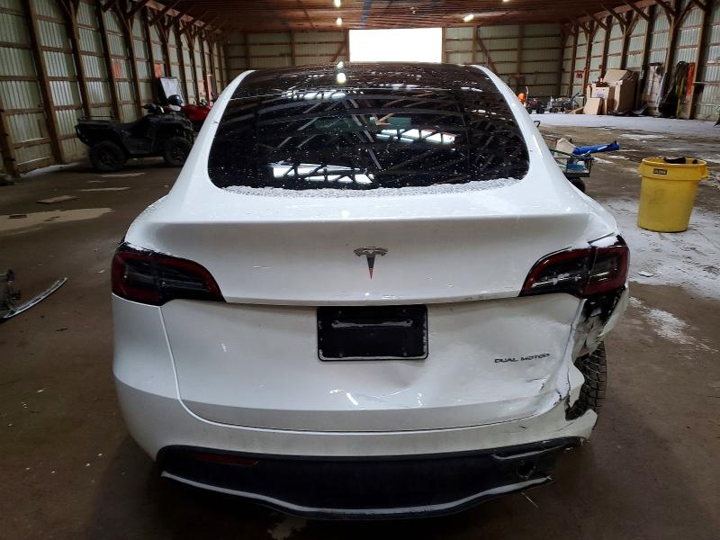 97527945 :رقم المزاد ، LRWYGDEE0RC670036 vin ، 2024 Tesla Model Y مزاد بيع