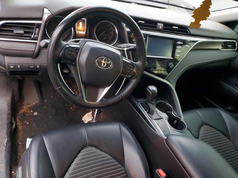 2018 Toyota Camry მანქანა იყიდება აუქციონზე, vin: 4T1B11HK5JU641586, აუქციონის ნომერი: 98701785