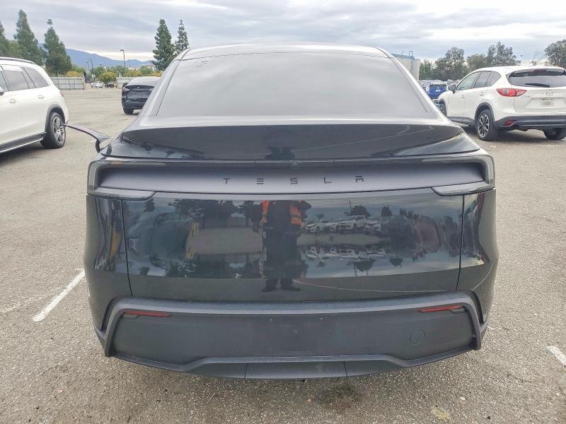 2026 Tesla Model Y მანქანა იყიდება აუქციონზე, vin: 7SAYGDED6TF388927, აუქციონის ნომერი: 98784195